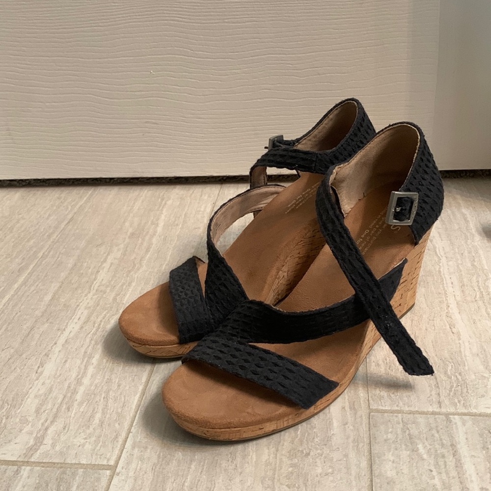 Toms wedge heels